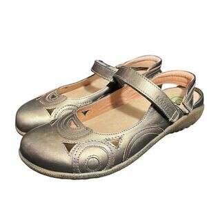 Naot Rongo Slingback Mary Jane metallic brass gold leather shoes size 37‎ US 6